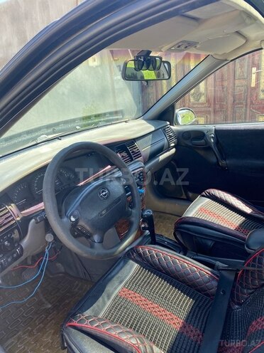 Opel Vectra 1997, 380,000 km - 2.0 l - Gəncə