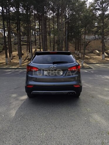Hyundai Santa Fe-4