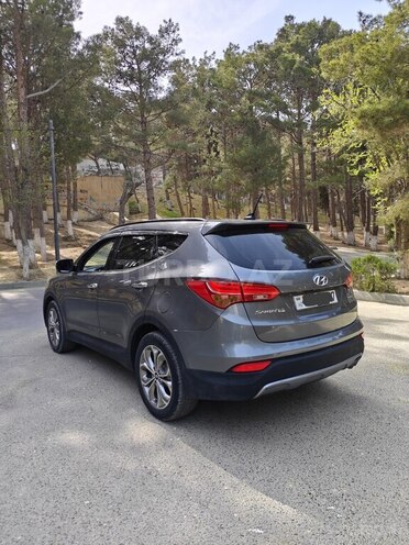 Hyundai Santa Fe-6