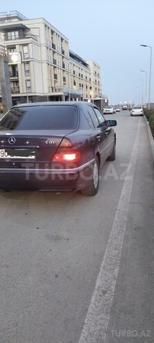Mercedes C 220 d 1999, 147,000 km - 2.2 l - Tovuz