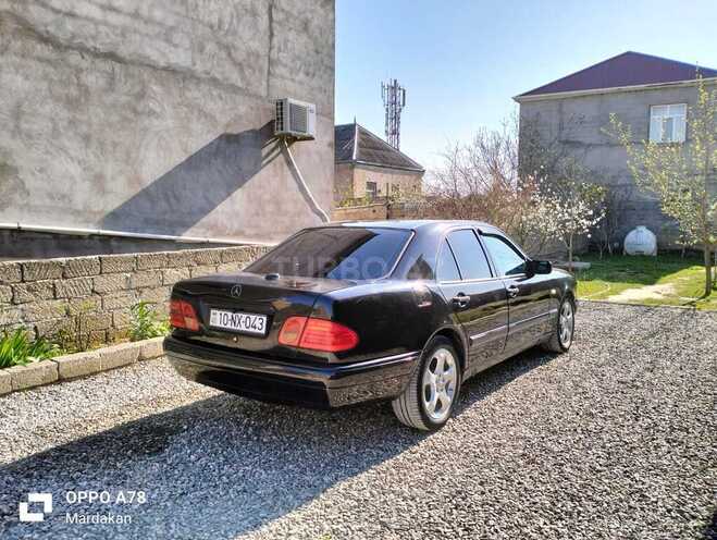 Mercedes E 220 d 1996, 295,000 km - 2.2 l - Bakı
