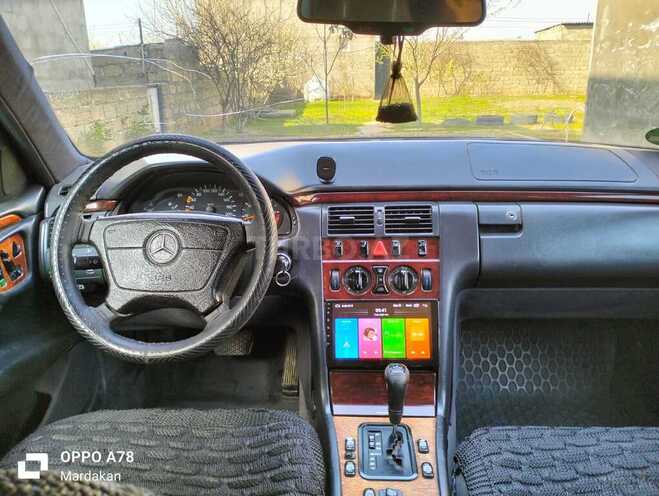 Mercedes E 220 d 1996, 295,000 km - 2.2 l - Bakı