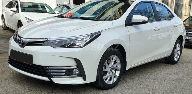 Toyota Corolla 2018, 133,000 km - 1.6 l - Bakı