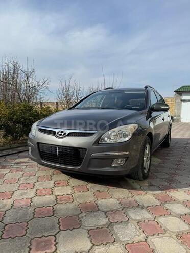 Hyundai i30 2008, 296,000 km - 2.0 l - Şəki