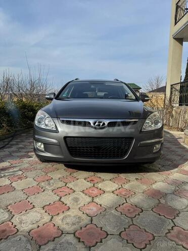 Hyundai i30 2008, 296,000 km - 2.0 l - Şəki