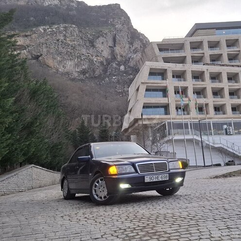 Mercedes C 180 2000, 322,214 km - 1.8 l - Siyəzən