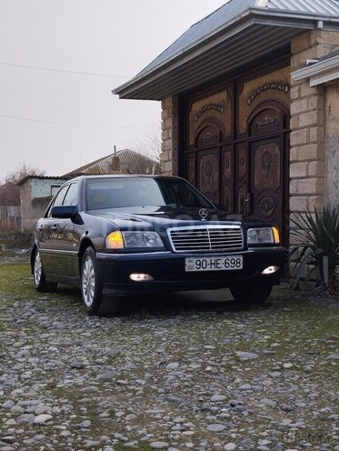 Mercedes C 180 2000, 322,214 km - 1.8 l - Siyəzən