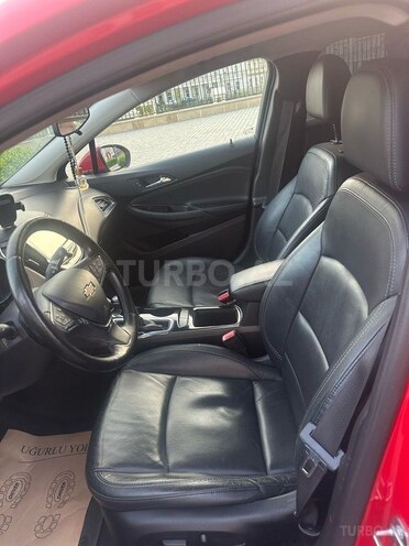 Chevrolet Cruze-11