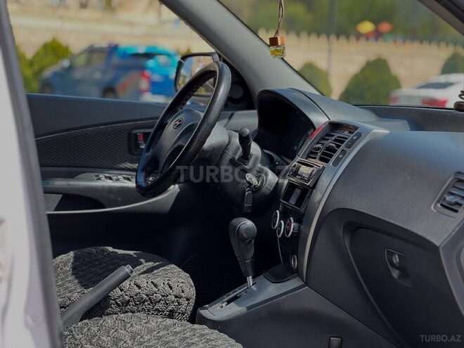Hyundai Tucson 2008, 185,000 km - 2.0 l - Naxçıvan