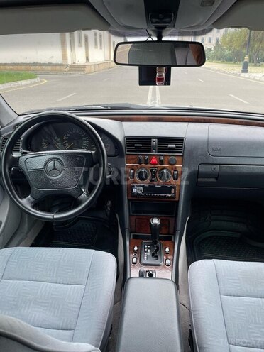 Mercedes C 240 1997, 230,000 km - 2.4 l - Ağdaş