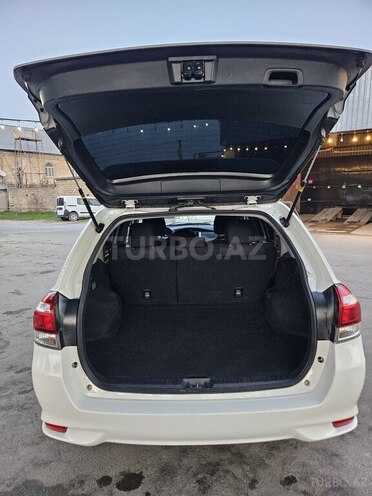 Toyota Corolla Fielder 2019, 90,000 km - 1.5 l - Bakı