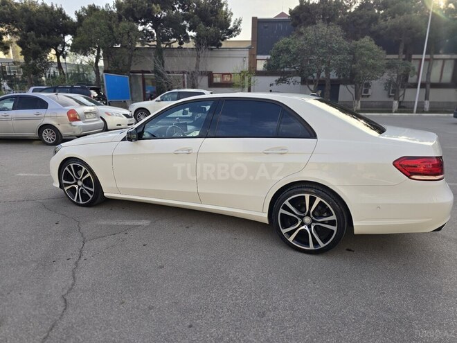 Mercedes E 220 d 2015, 181,440 km - 2.2 l - Bakı