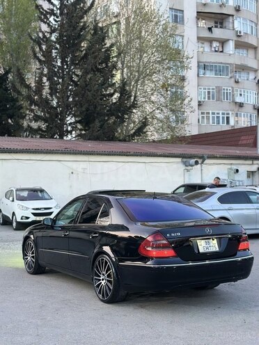 Mercedes E 320 2002, 290,000 km - 3.2 l - Bakı
