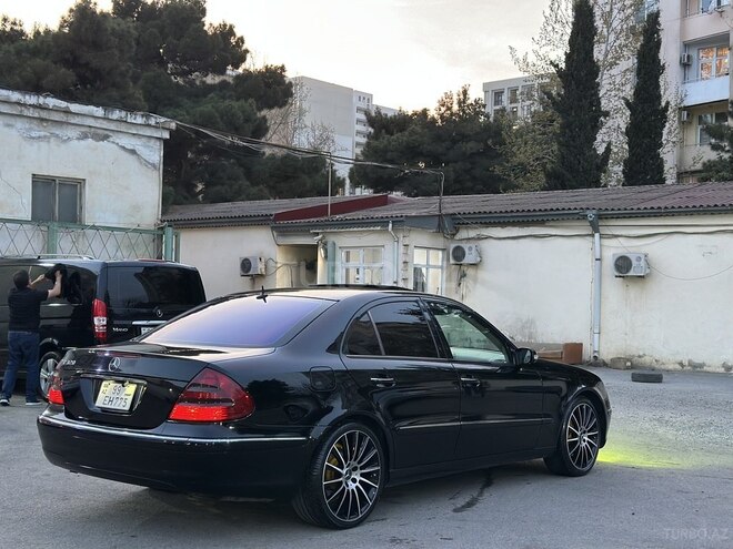 Mercedes E 320 2002, 290,000 km - 3.2 l - Bakı