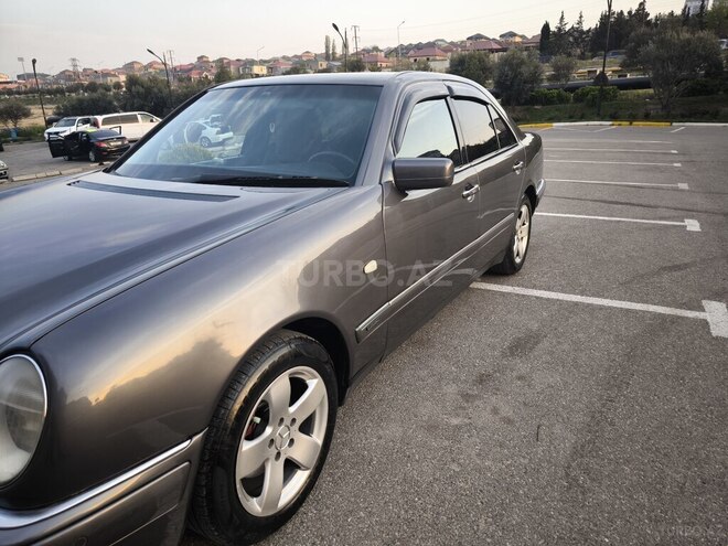 Mercedes E 200 1998, 405,000 km - 2.0 l - Bakı