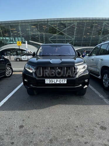 Toyota Land Cruiser Prado-5