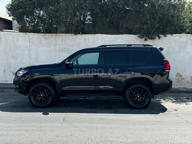 Toyota Land Cruiser Prado-4