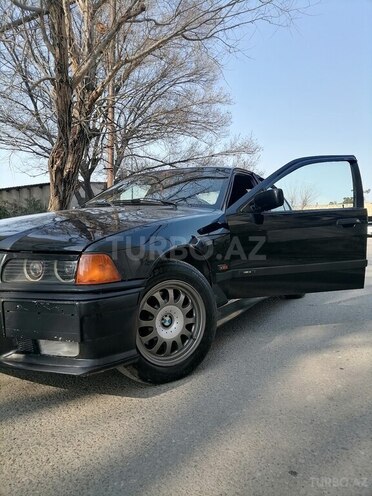 BMW 320 1993, 420,000 km - 2.0 l - Bakı