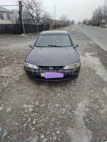 Opel Vectra 1996, 192,235 km - 1.8 l - Şəki
