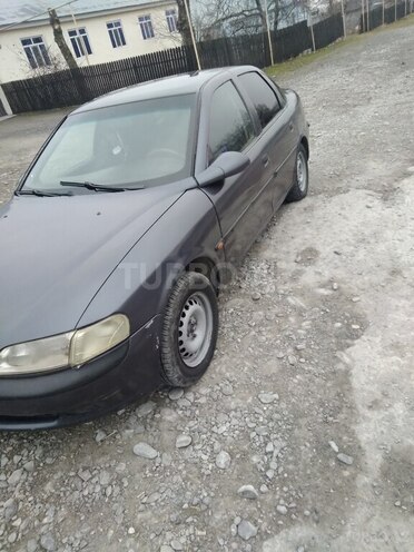 Opel Vectra 1996, 192,235 km - 1.8 l - Şəki