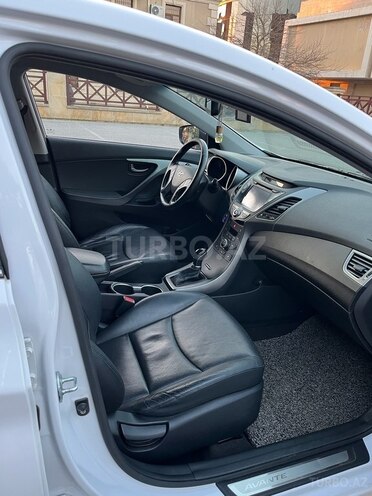Hyundai Avante 2015, 169,000 km - 1.6 l - Bakı