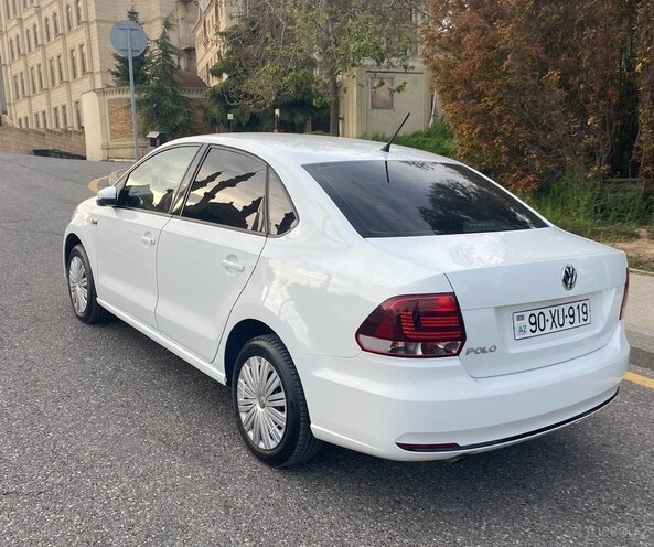 Volkswagen Polo 2019, 94,000 km - 1.6 l - Bakı