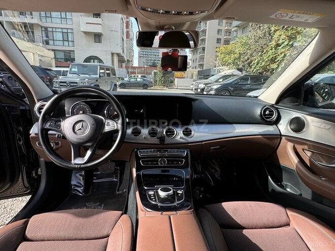 Mercedes E 200 d-8