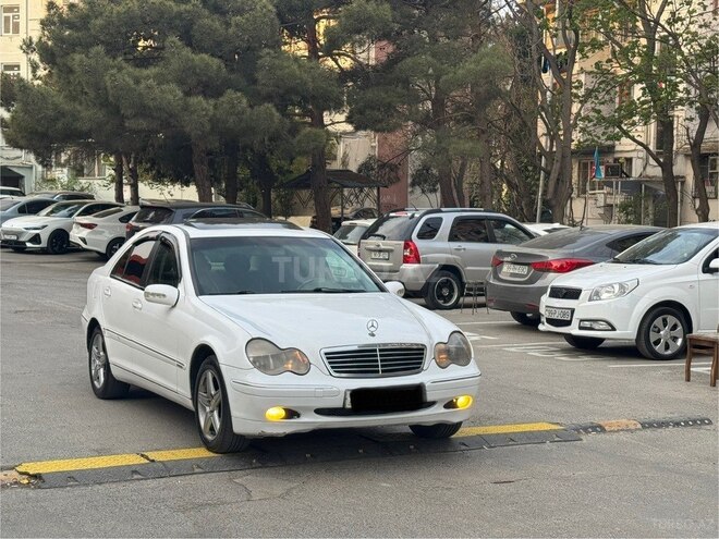 Mercedes C 240 2001, 234,322 km - 2.4 л - Bakı