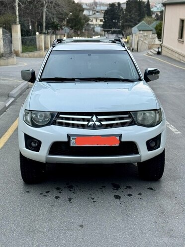 Mitsubishi L200 2011, 224,000 km - 2.5 l - Bakı