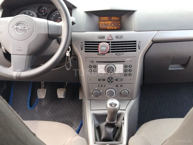 Opel Astra 2004, 238,000 km - 1.4 l - Bakı