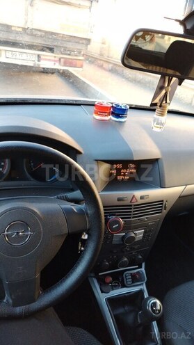 Opel Astra 2004, 238,000 km - 1.4 l - Bakı