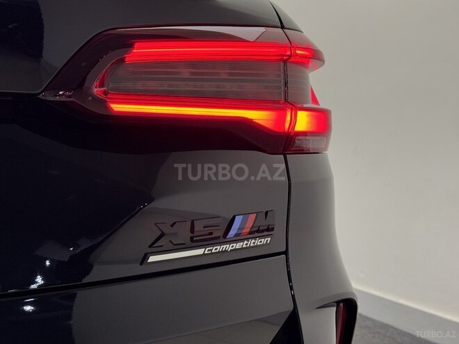 BMW X5 M-8