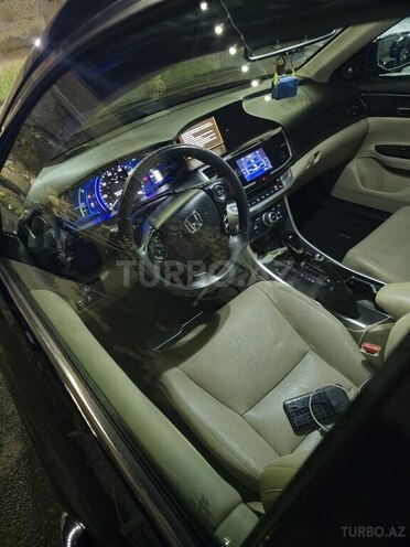 Honda Accord-12