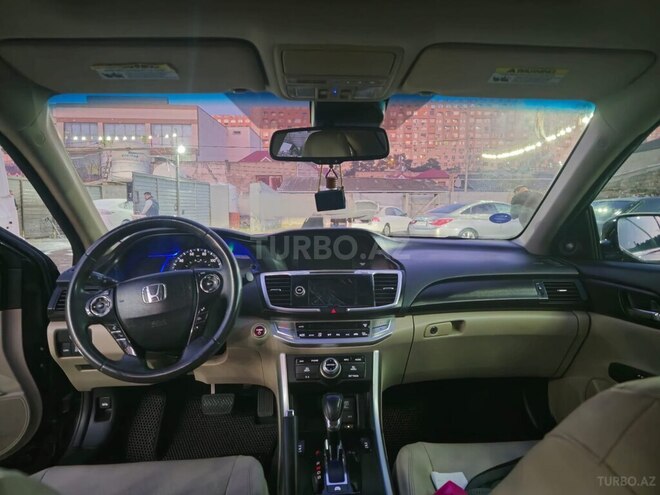 Honda Accord-13
