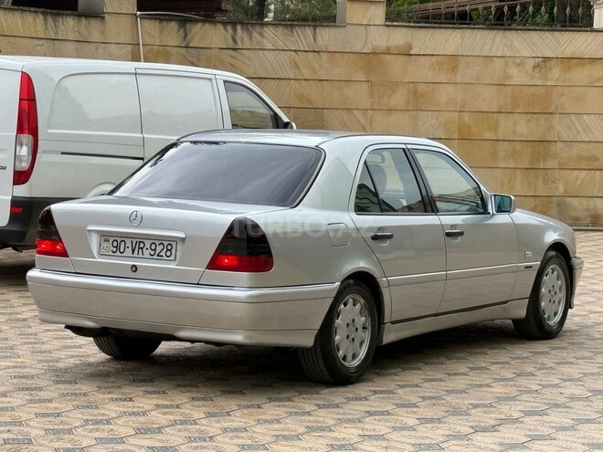 Mercedes C 220 d 1999, 216,000 km - 2.2 l - Gəncə