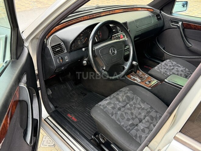 Mercedes C 220 d 1999, 216,000 km - 2.2 l - Gəncə