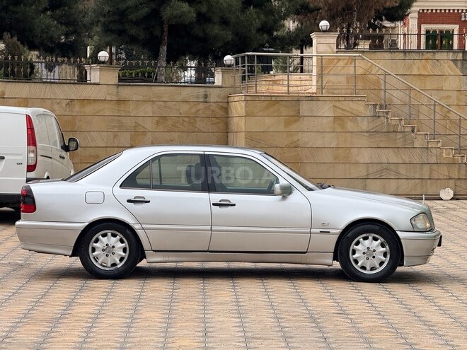 Mercedes C 220 d 1999, 216,000 km - 2.2 l - Gəncə
