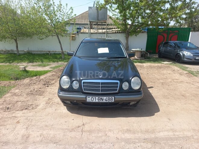 Mercedes E 220 d 1999, 623,587 km - 2.2 л - Saatlı