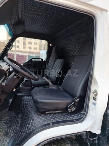 Isuzu  2009, 320,000 km - 4.6 l - Bakı
