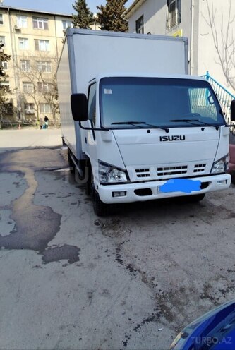 Isuzu  2009, 320,000 km - 4.6 l - Bakı