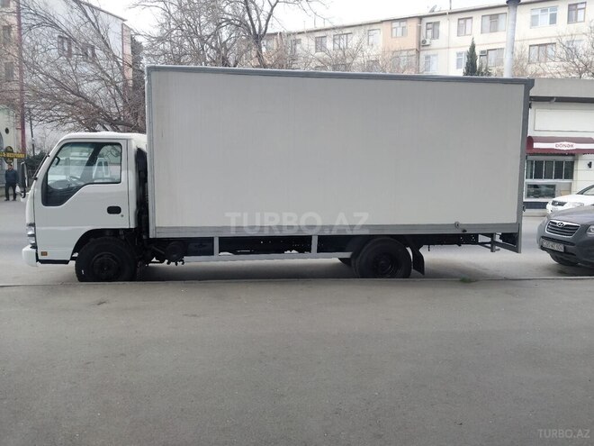 Isuzu  2009, 320,000 km - 4.6 l - Bakı