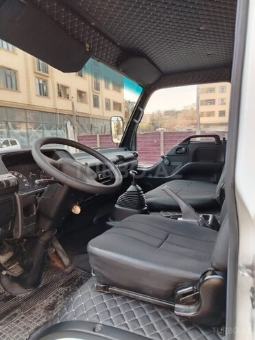 Isuzu  2009, 320,000 km - 4.6 l - Bakı