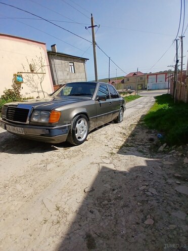 Mercedes E 200 d 1991, 300,000 km - 2.0 l - Bakı