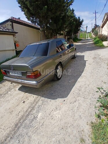 Mercedes E 200 d 1991, 300,000 km - 2.0 l - Bakı