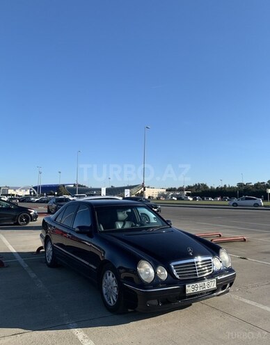Mercedes E 270 2001, 310,000 km - 2.7 l - Bakı