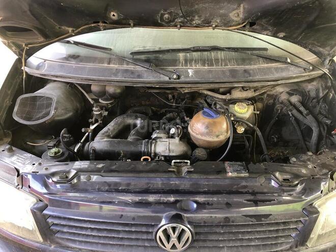 Volkswagen Caravelle 1998, 250,000 km - 2.5 л - Bakı
