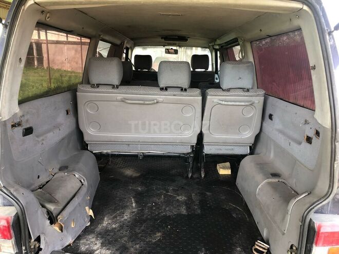 Volkswagen Caravelle 1998, 250,000 km - 2.5 л - Bakı