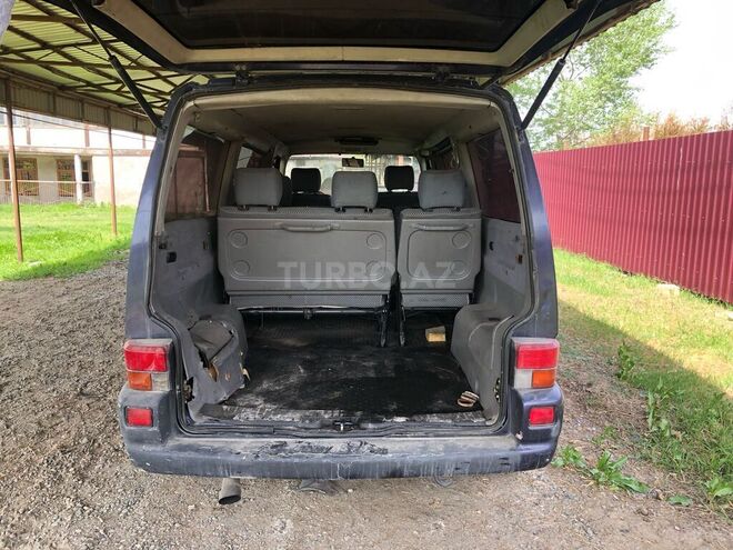 Volkswagen Caravelle 1998, 250,000 km - 2.5 л - Bakı