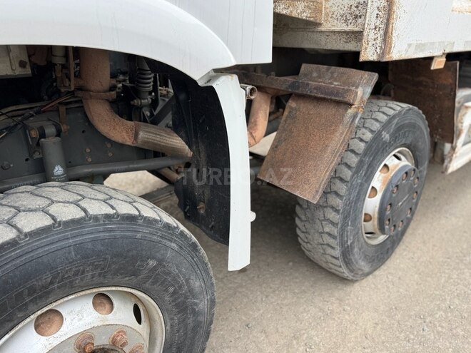 HOWO Sinotruk 2012, 1 km - 11.0 l - Gəncə