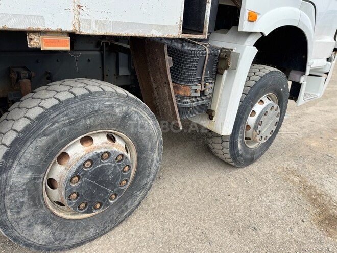 HOWO Sinotruk 2012, 1 km - 11.0 l - Gəncə